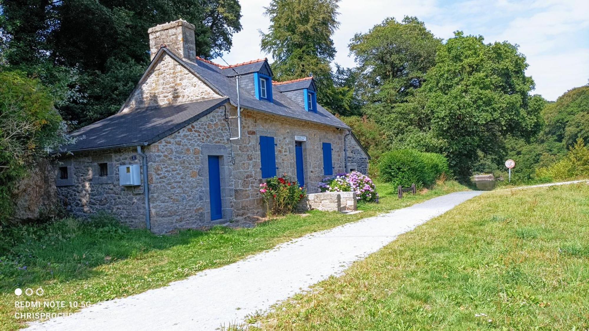 Chez Merlyn Locarn Dış mekan fotoğraf